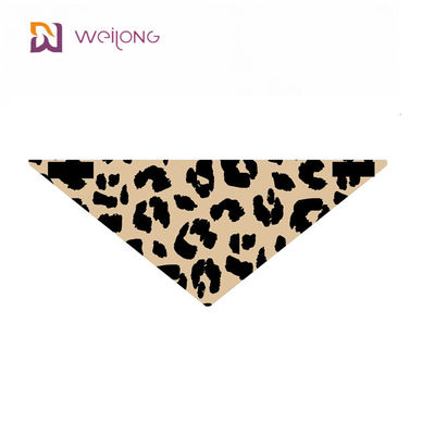 Poly Poplin Leopard Print Pet Bandana Kişiselleştirme Dijital Baskı Küçük Köpek Bandanaları